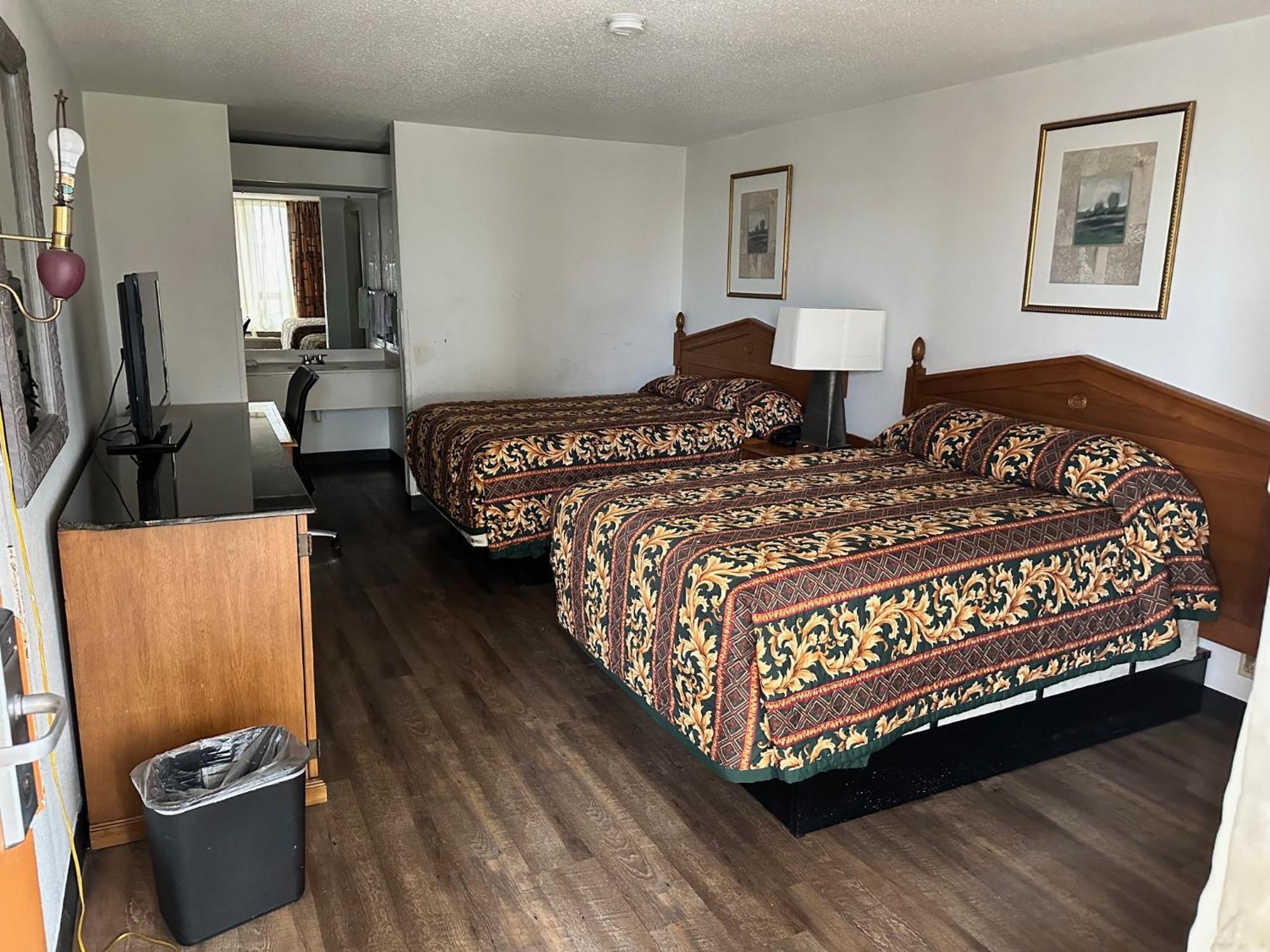 דאלאס Executive Inn מראה חיצוני תמונה