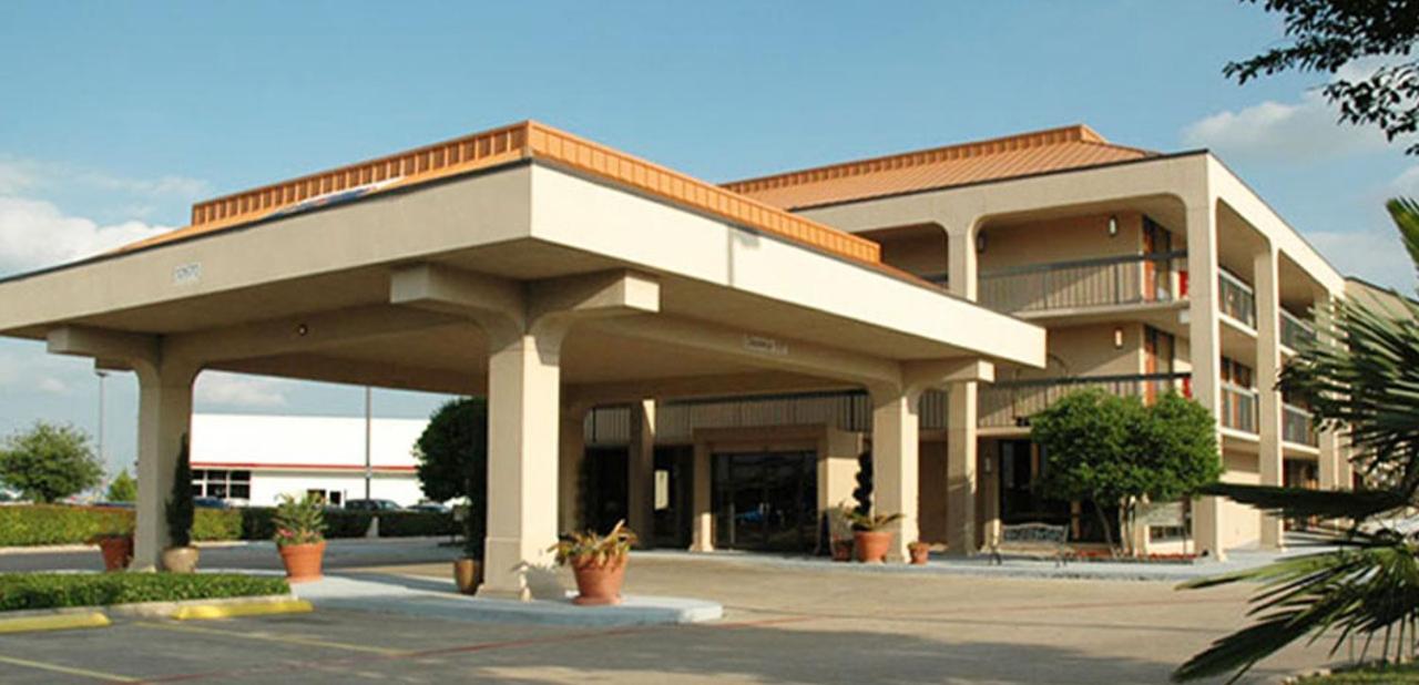 דאלאס Executive Inn מראה חיצוני תמונה